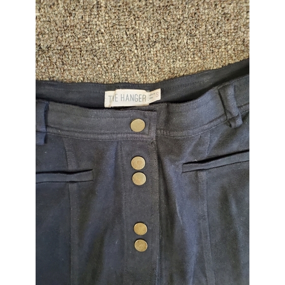 The hanger black Mini skirt - Picture 3 of 4